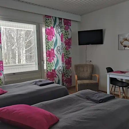 Ravintola & Savon Sydaen Hotel Varpaisjarvi